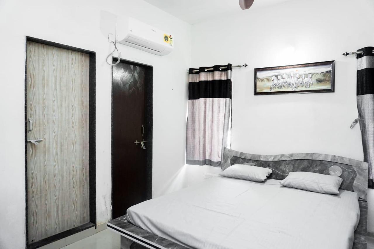 Mahadev Premium Homestay Garudeshwar Kültér fotó