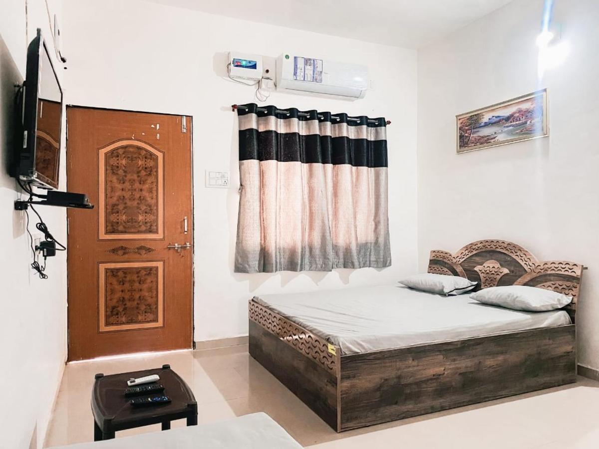 Mahadev Premium Homestay Garudeshwar Kültér fotó