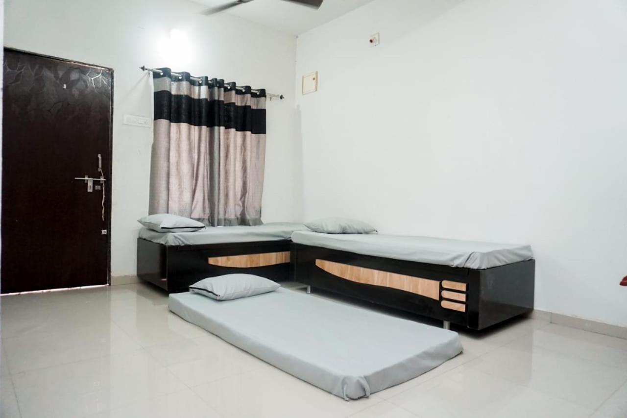 Mahadev Premium Homestay Garudeshwar Kültér fotó