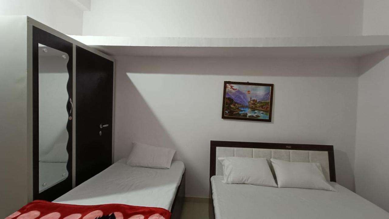 Mahadev Premium Homestay Garudeshwar Kültér fotó